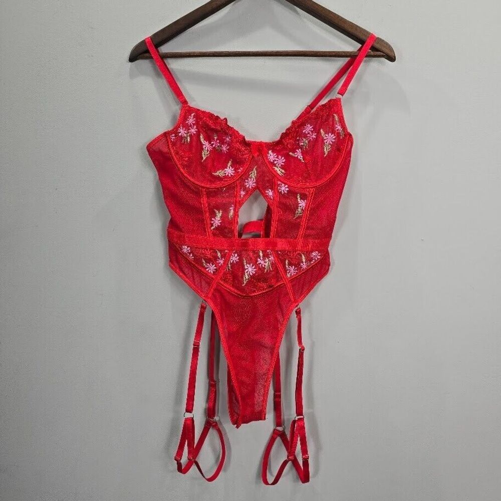 Corset‎ Lingerie Garter Straps S Red Lace Floral Feminine Sexy Whimsy Coquette